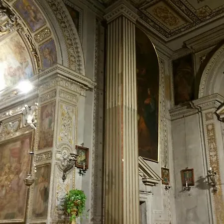 Apartment Palazzo Marescalchi Belli, Vicino Piazza Di Spagna Rome