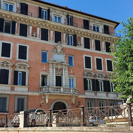 Palazzo Marescalchi Belli, Vicino Piazza Di Spagna Apartment *